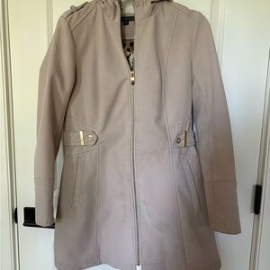 Via Spiga Women's Light Tan Trench Coat with cheetah lining. Petite medium.